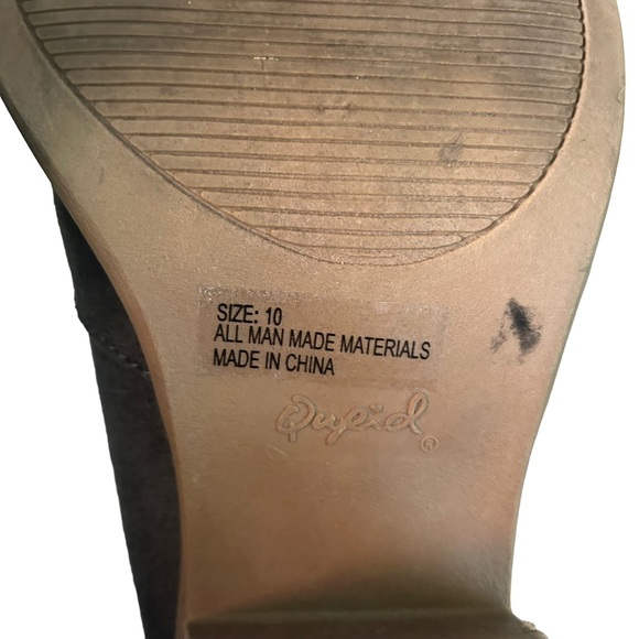 Qupid Women’s Suede Ankle Boots Gray Block Heel Casual Shoes Size 10 - Picture 9 of 10